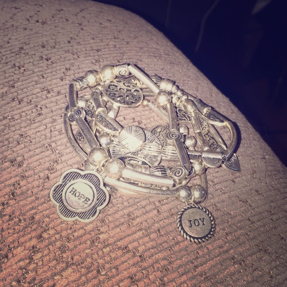 BRACELETS - Picture 2 of 10